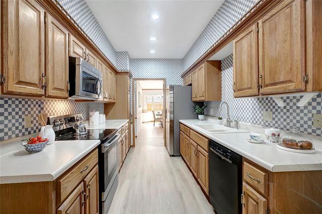 11326 81ST PLACE, Seminole, FL 33772