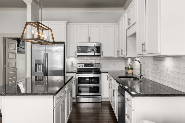 1435 11th Ave, S, Nashville, TN 37203