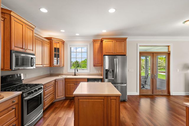 1340 Cantigny Court, Chesterton, IN 46304