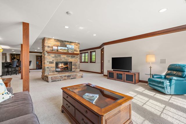 1340 Cantigny Court, Chesterton, IN 46304