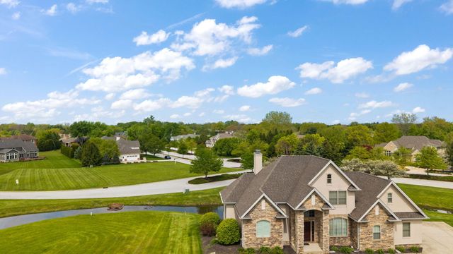 1340 Cantigny Court, Chesterton, IN 46304