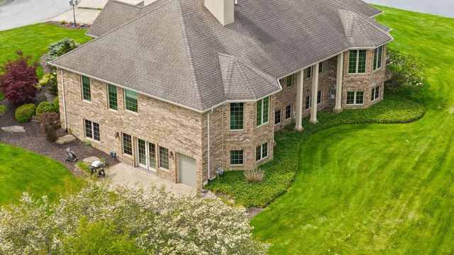 1340 Cantigny Court, Chesterton, IN 46304