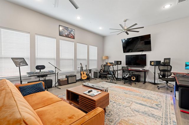 3820 Winnie PL, Round Rock, TX 78681