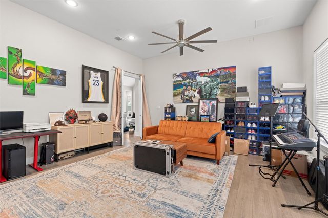 3820 Winnie PL, Round Rock, TX 78681