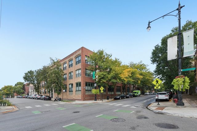 3201 N Ravenswood Avenue 301, Chicago, IL 60657