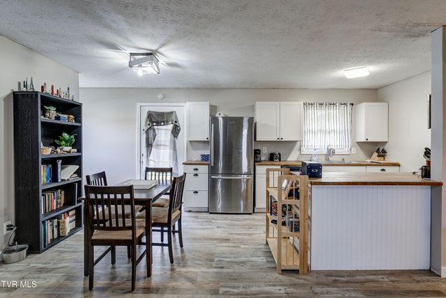 1504 Forest View Drive, Kingsport, TN 37660