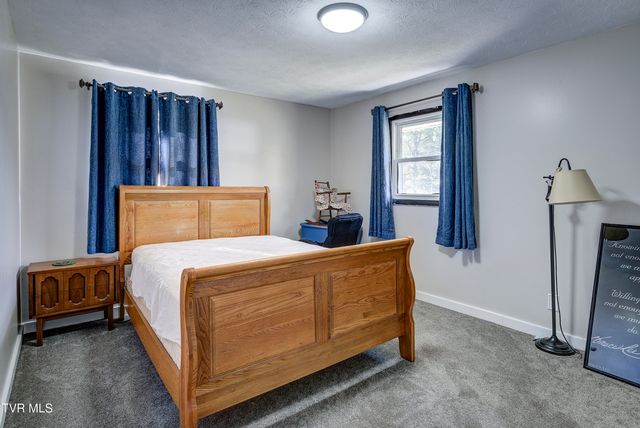 1504 Forest View Drive, Kingsport, TN 37660