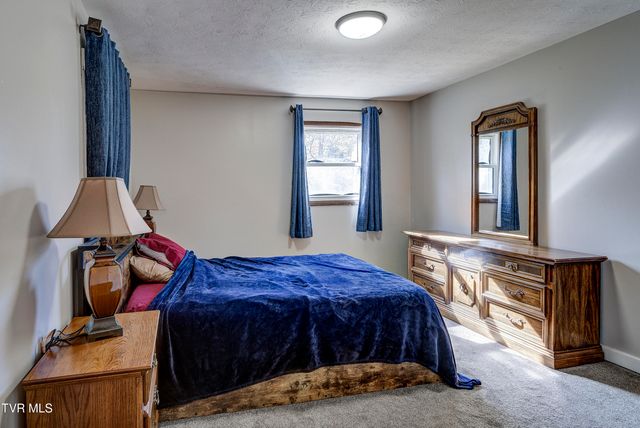 1504 Forest View Drive, Kingsport, TN 37660