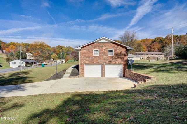 1504 Forest View Drive, Kingsport, TN 37660