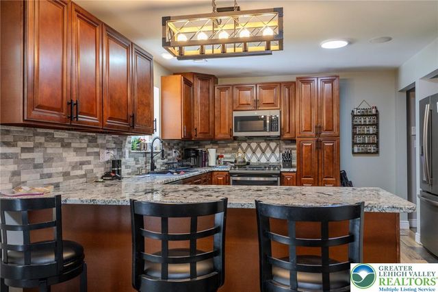 1609 Olympic Way, Chestnuthill Twp, PA 18330