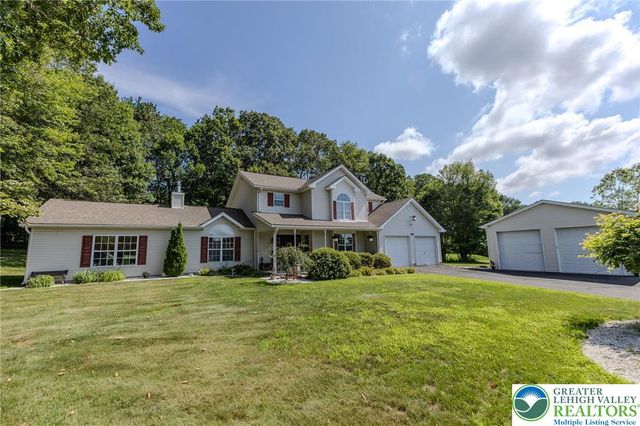 1609 Olympic Way, Chestnuthill Twp, PA 18330