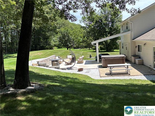 1609 Olympic Way, Chestnuthill Twp, PA 18330