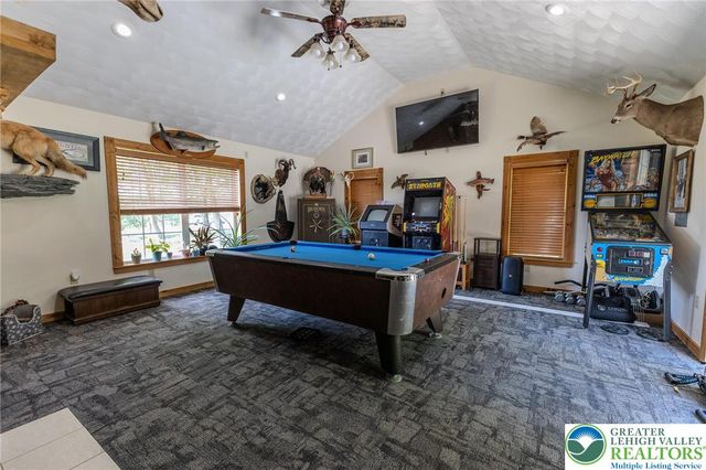 1609 Olympic Way, Chestnuthill Twp, PA 18330