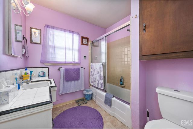 1016 El Tejon Avenue, Bakersfield, CA 93308