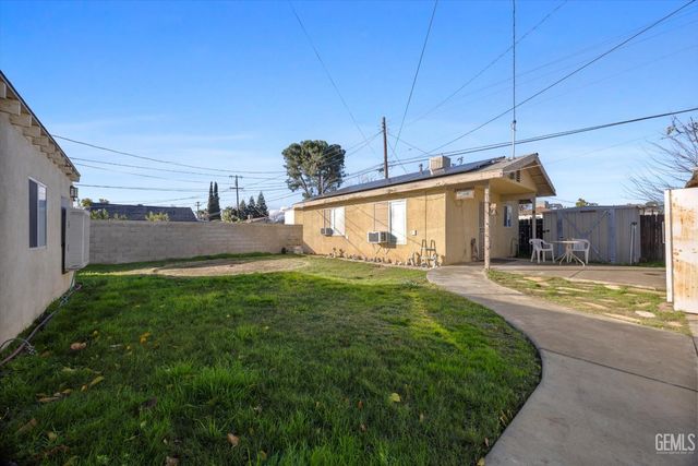 1016 El Tejon Avenue, Bakersfield, CA 93308