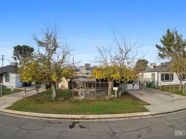 1016 El Tejon Avenue, Bakersfield, CA 93308