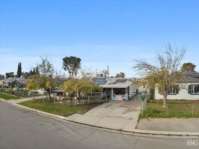 1016 El Tejon Avenue, Bakersfield, CA 93308