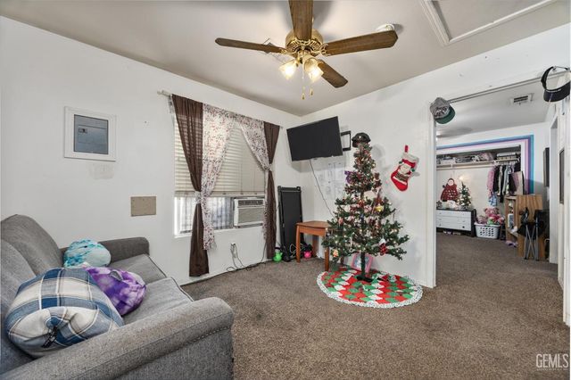 1016 El Tejon Avenue, Bakersfield, CA 93308