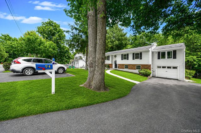 94 Crestwood Boulevard, Poughkeepsie, NY 12603