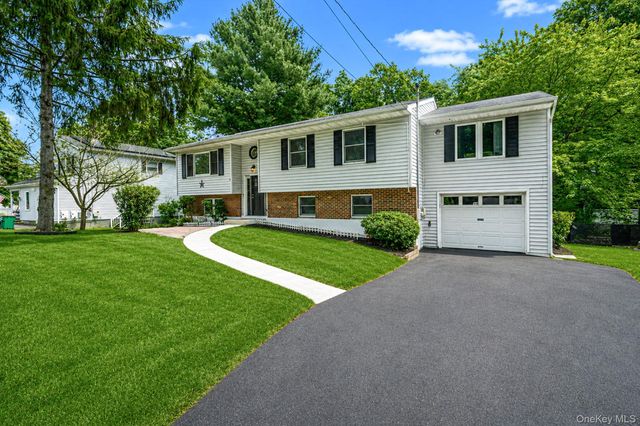 94 Crestwood Boulevard, Poughkeepsie, NY 12603