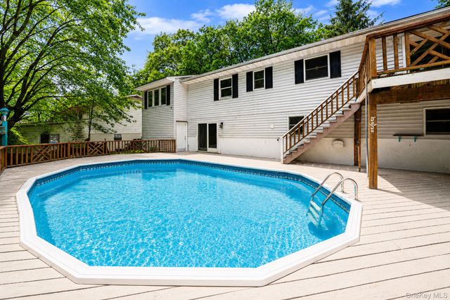 94 Crestwood Boulevard, Poughkeepsie, NY 12603