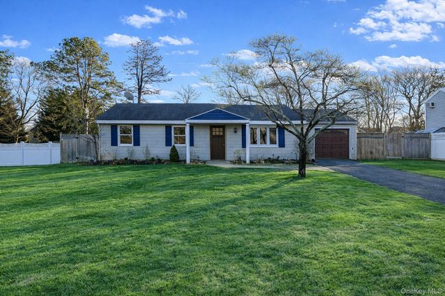 20 Ridge Haven Drive, Ridge, NY 11961