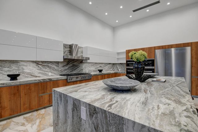 3 Bravo Court, Rancho Mirage, CA 92270