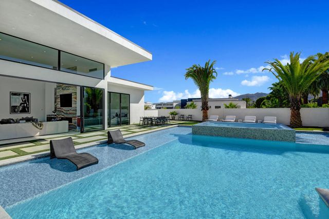 3 Bravo Court, Rancho Mirage, CA 92270