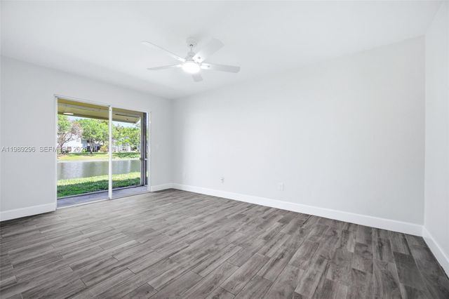 2074 Champions Way, North Lauderdale, FL 33068