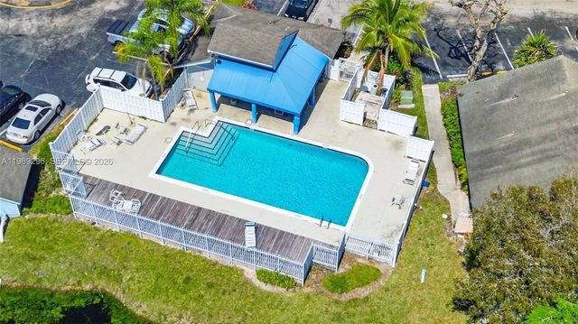 2074 Champions Way, North Lauderdale, FL 33068