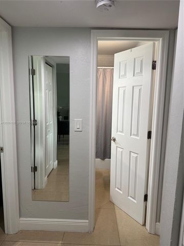 14036 SW 90th Avenue 201AA, Miami, FL 33176