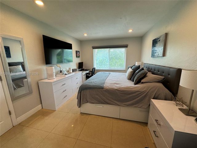 14036 SW 90th Avenue 201AA, Miami, FL 33176