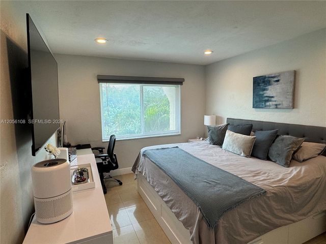 14036 SW 90th Avenue 201AA, Miami, FL 33176