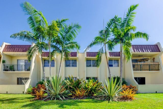 14036 SW 90th Avenue 201AA, Miami, FL 33176