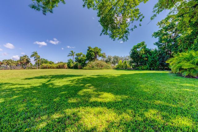 14036 SW 90th Avenue 201AA, Miami, FL 33176