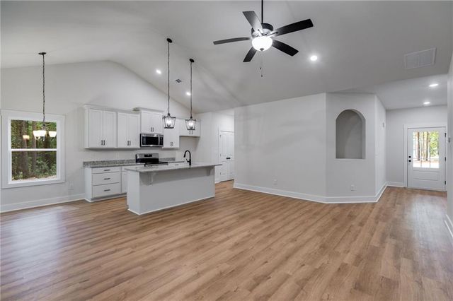 391 Relay Road, Silver Creek, GA 30173