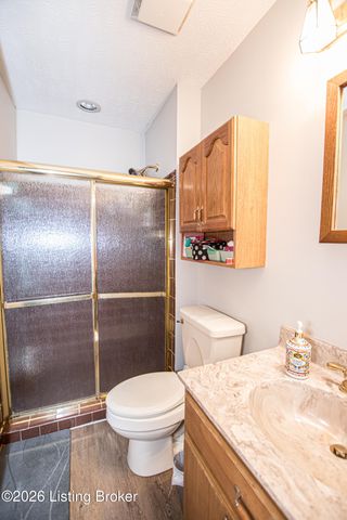 2801 Lexham Rd, Louisville, KY 40220