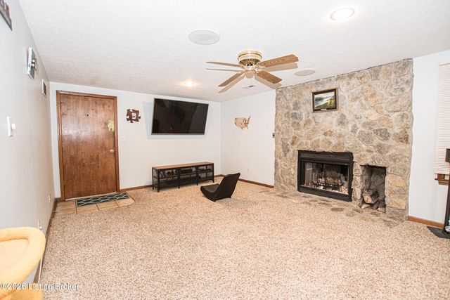 2801 Lexham Rd, Louisville, KY 40220