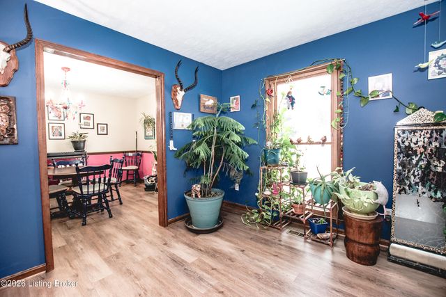 2801 Lexham Rd, Louisville, KY 40220