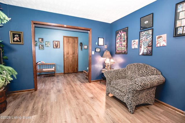 2801 Lexham Rd, Louisville, KY 40220