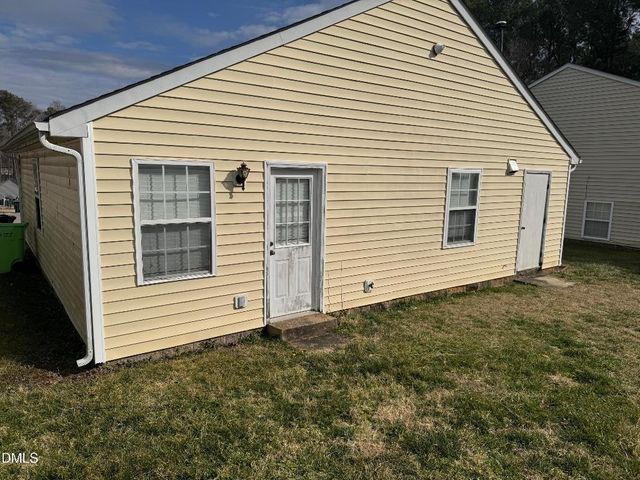 2825 Midway Park Court, Raleigh, NC 27610