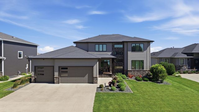 1467 75th Avenue S, Fargo, ND 58104