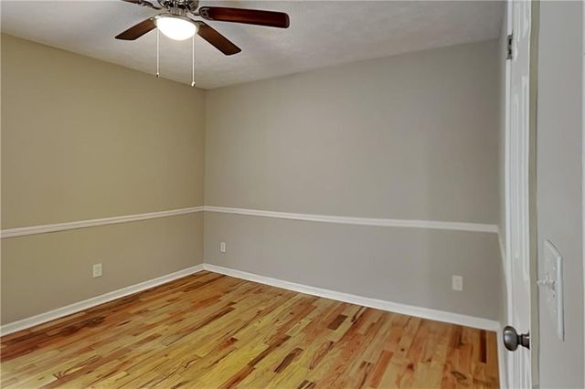 316 Pioneer Circle, Woodstock, GA 30188