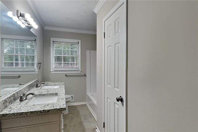 316 Pioneer Circle, Woodstock, GA 30188
