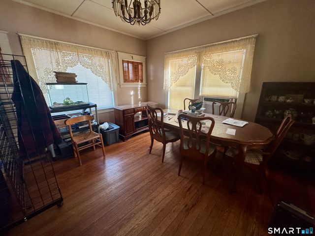 15 Warren Street, New London, CT 06320