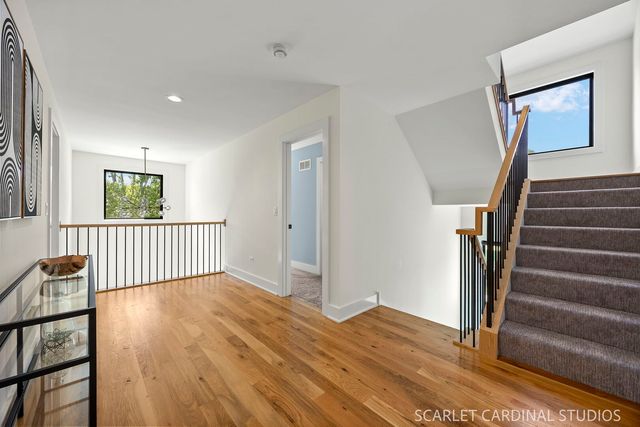 1209 N Eagle Street, Naperville, IL 60563