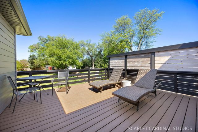1209 N Eagle Street, Naperville, IL 60563