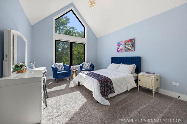 1209 N Eagle Street, Naperville, IL 60563