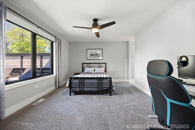 1209 N Eagle Street, Naperville, IL 60563