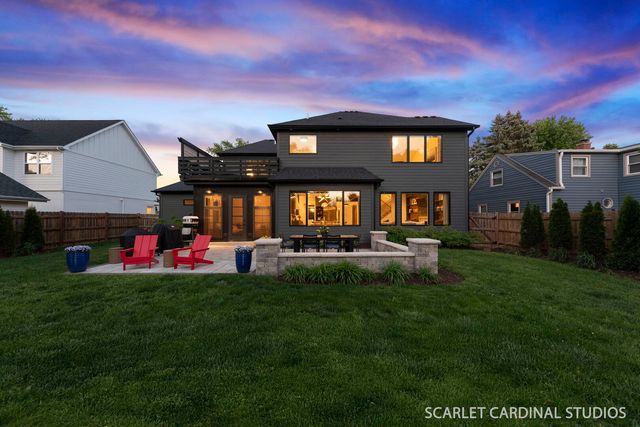 1209 N Eagle Street, Naperville, IL 60563